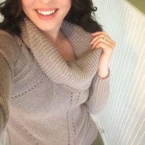 ANN TAYLOR-Cowl-Necked Knitted Sweater